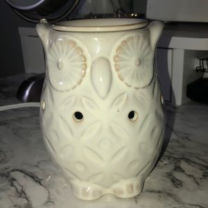 Bath &Body Works candle warmer